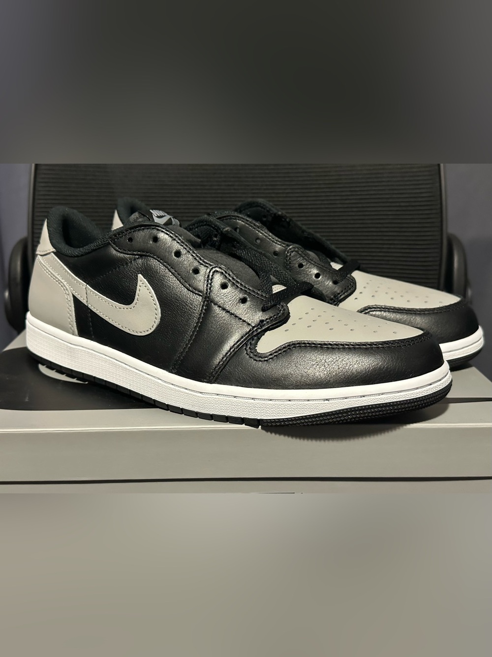 Air Jordan 1 Shadow Retro Low OG Men’s Sneakers, size 11.5, DS